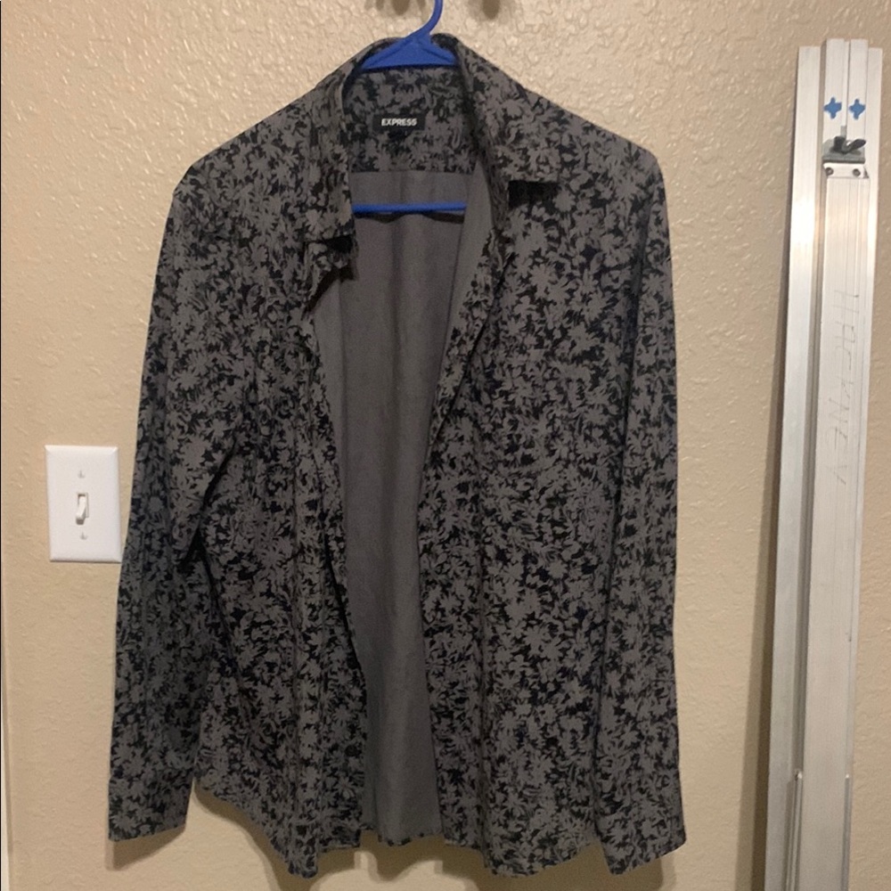 Express Lightweight Floral Dress Shirt Small